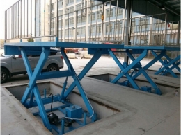 惠州比亞(ya)迪股份有限公司(sī)上卸貨升降平台(tái)3套